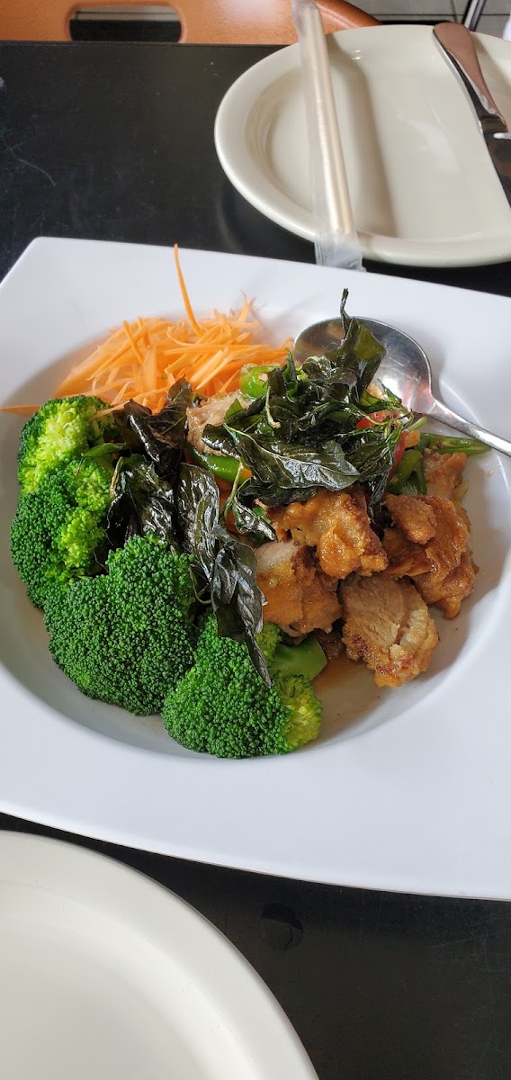 Sweet Basil Thai Cuisine-9