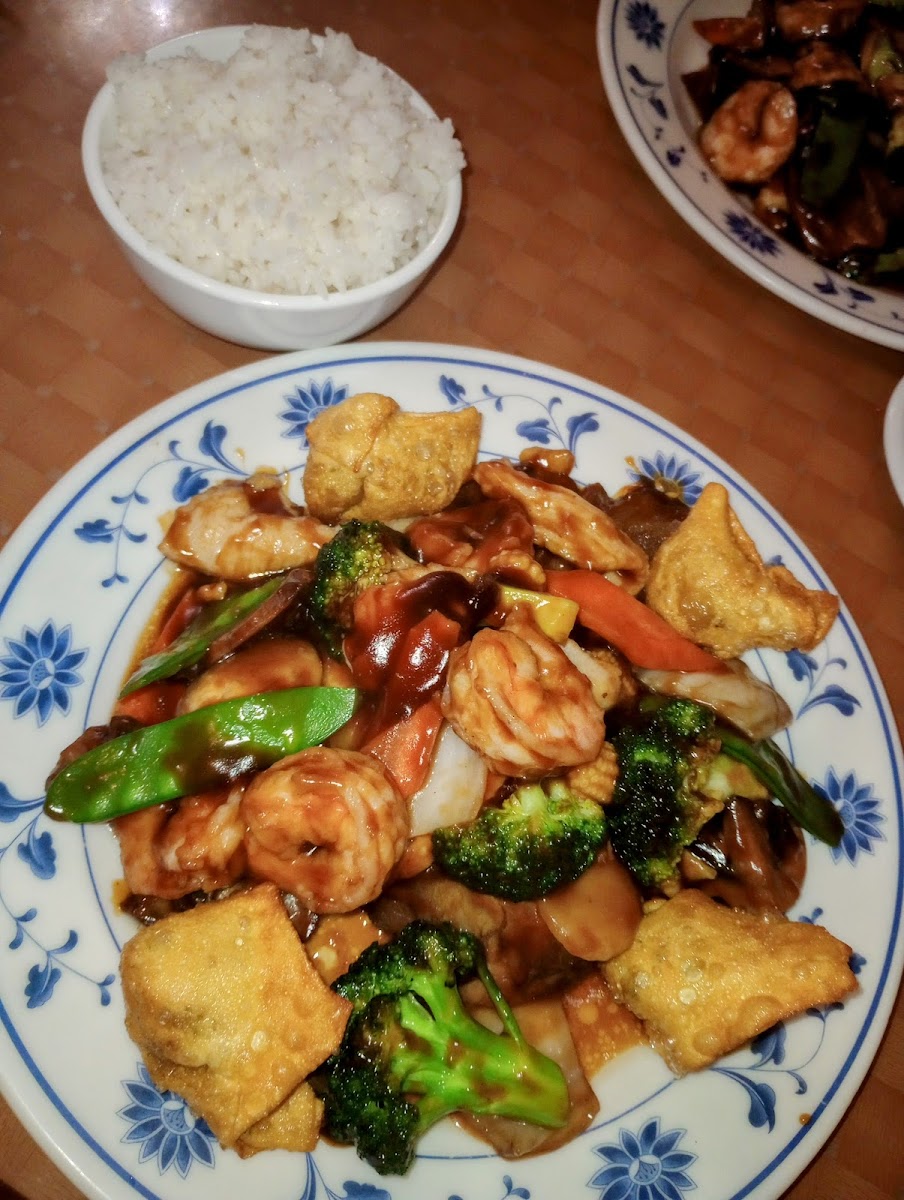 Szechuan Inn Restaurant-2