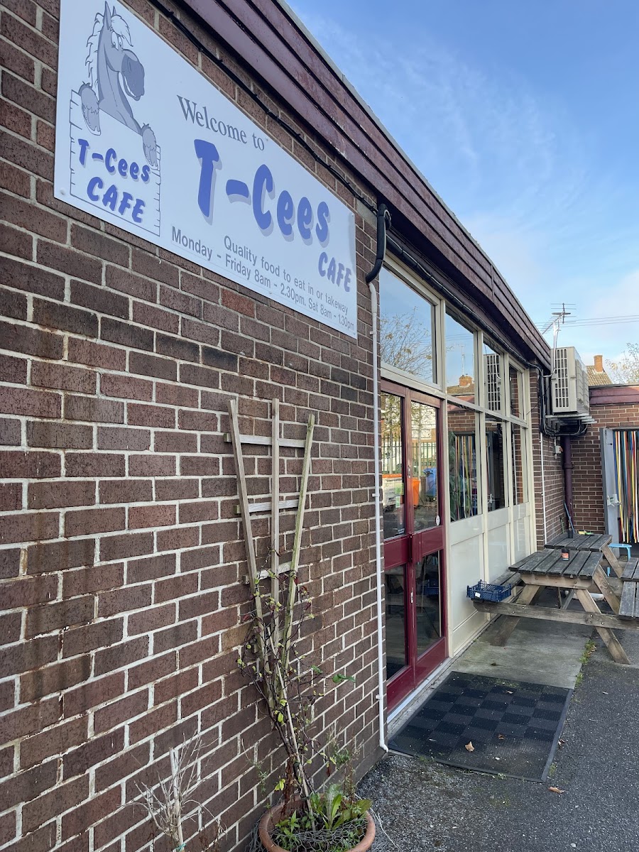 T-Cee’S Cafeteria