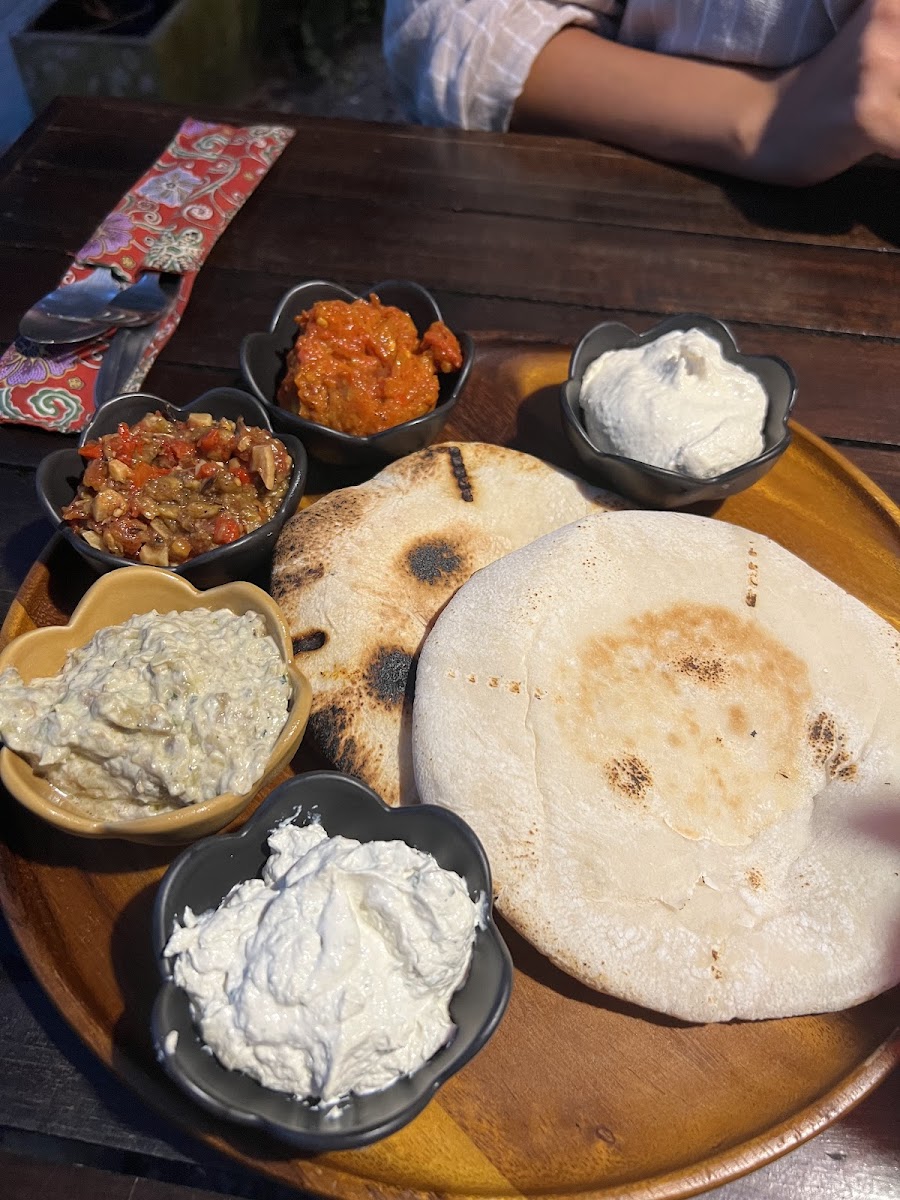 Taboon Restaurant And Cafe-10