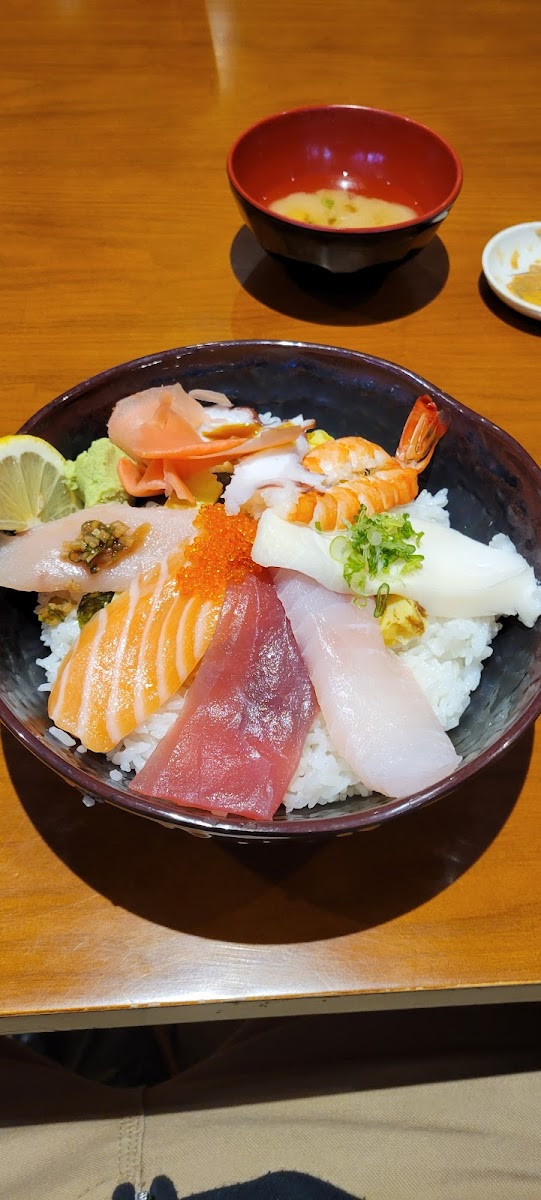 Tachi Sushi Bar-5