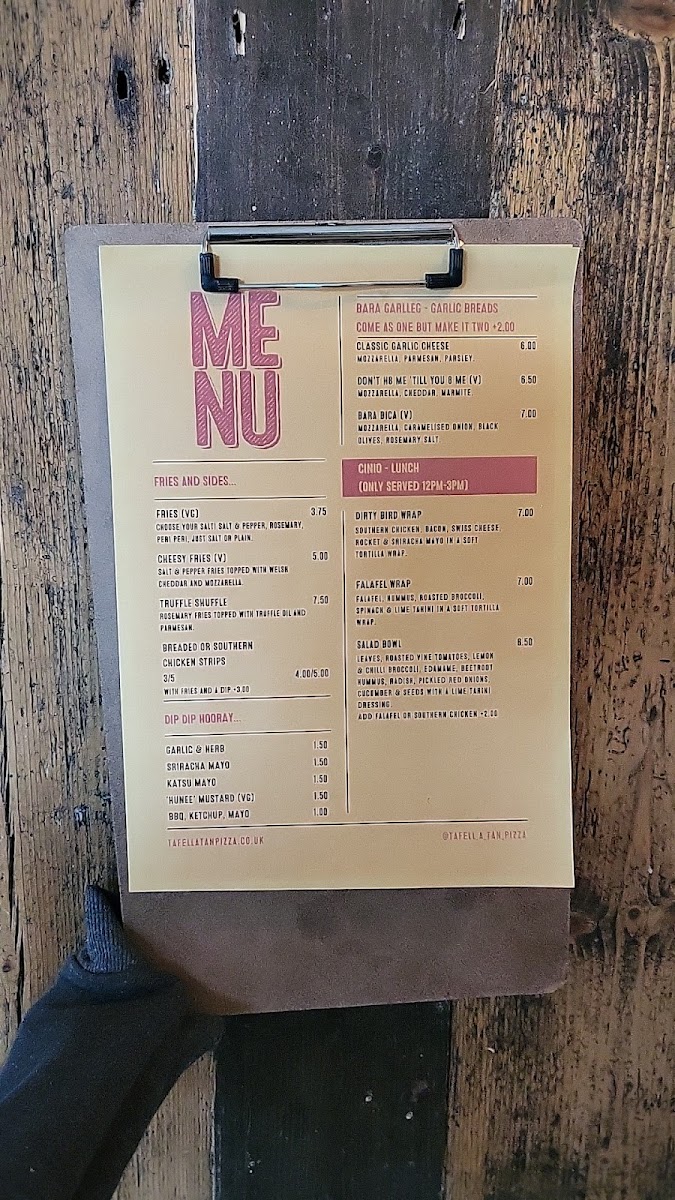 Menu Tafell A Tân-1