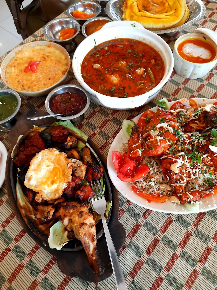 Tandoor Restaurant & Bar-3