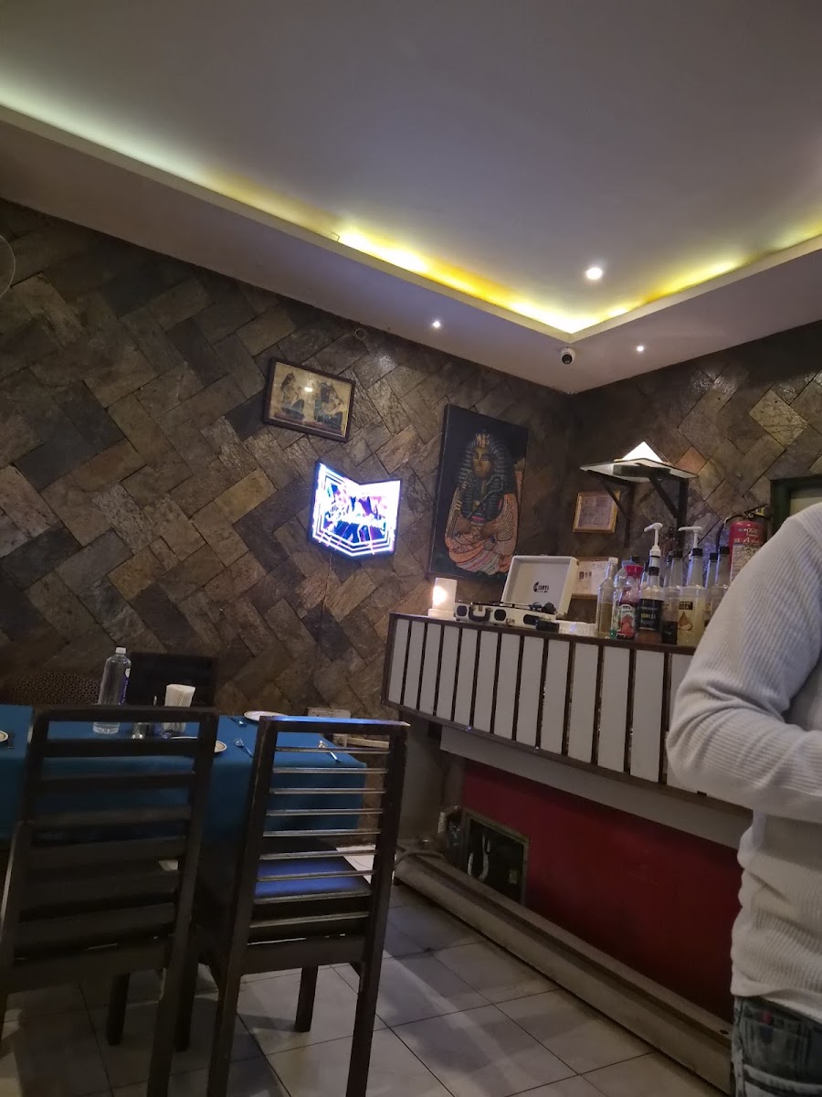 Tandoor Restaurant & Bar-4