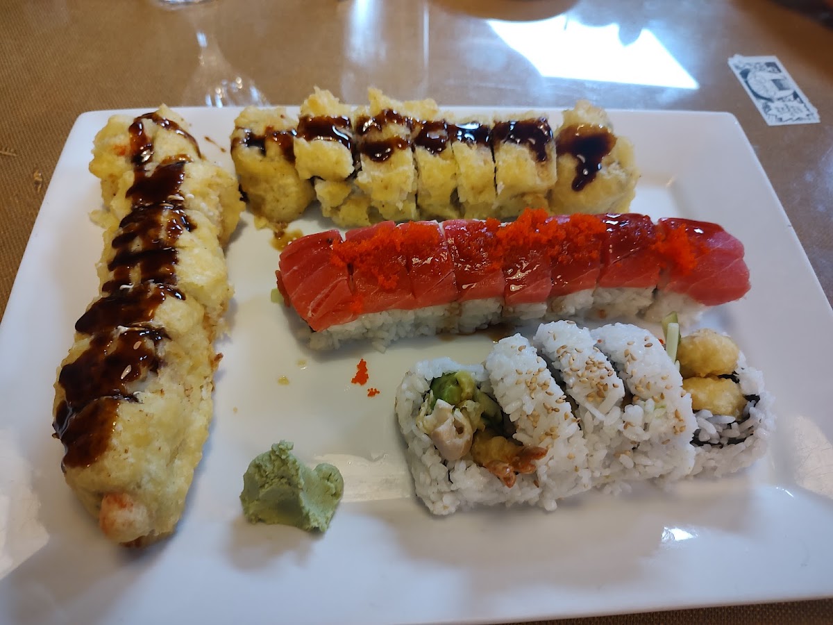 Tanuki Sushi Bar & Garden-6