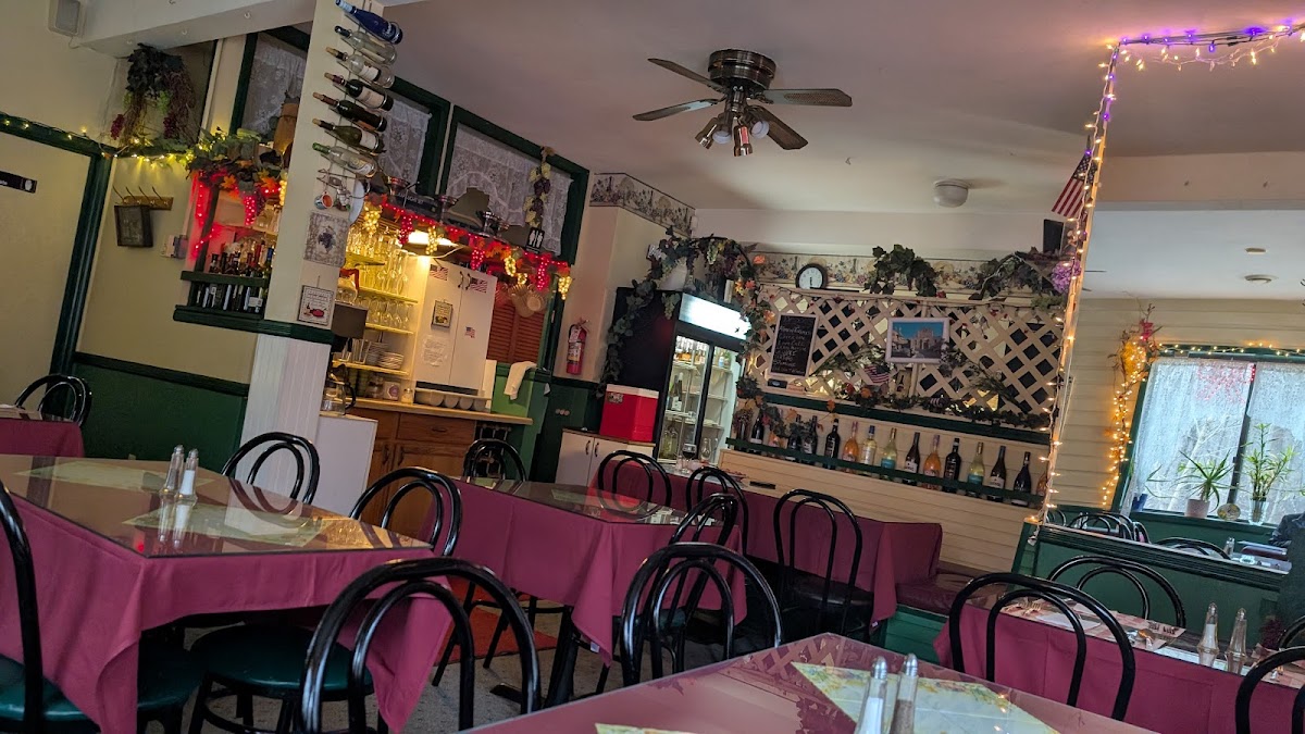 Taormina Restaurant And Pizza-3