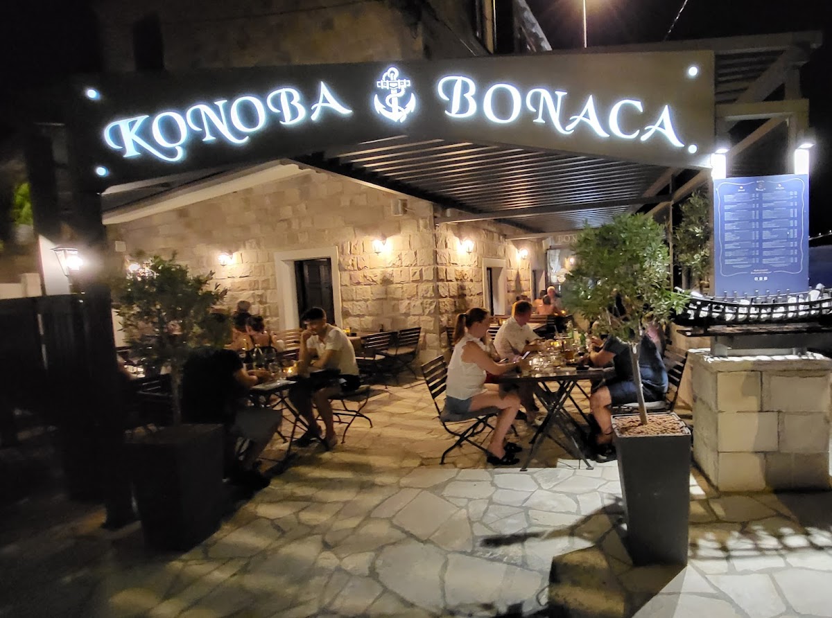 Tavern Bonaca