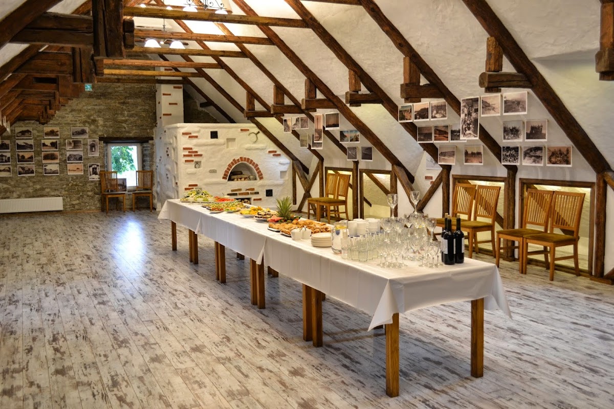 Tavern Peetri Toll