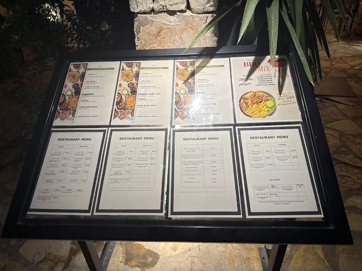 Menu Taverna Arial-7