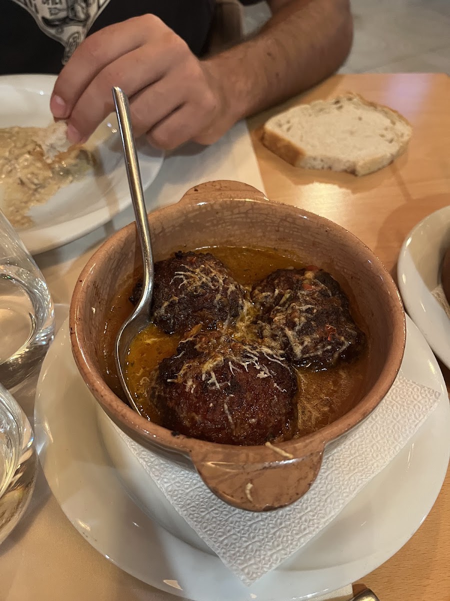 Taverna Zoto - Traditional Albanian Food-4