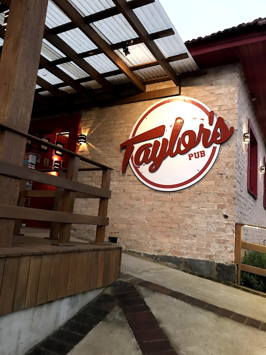 Taylor's Pub