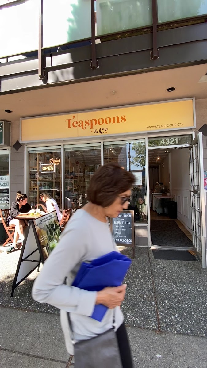 Teaspoons & Co.