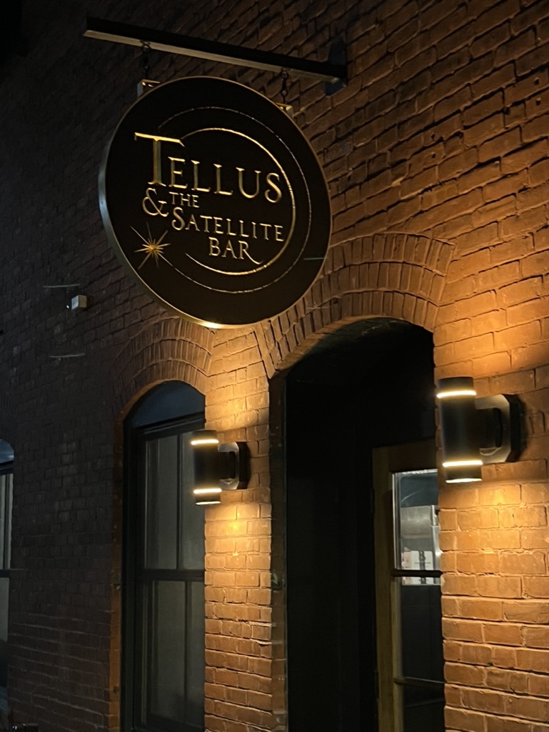 Tellus & The Satellite Bar