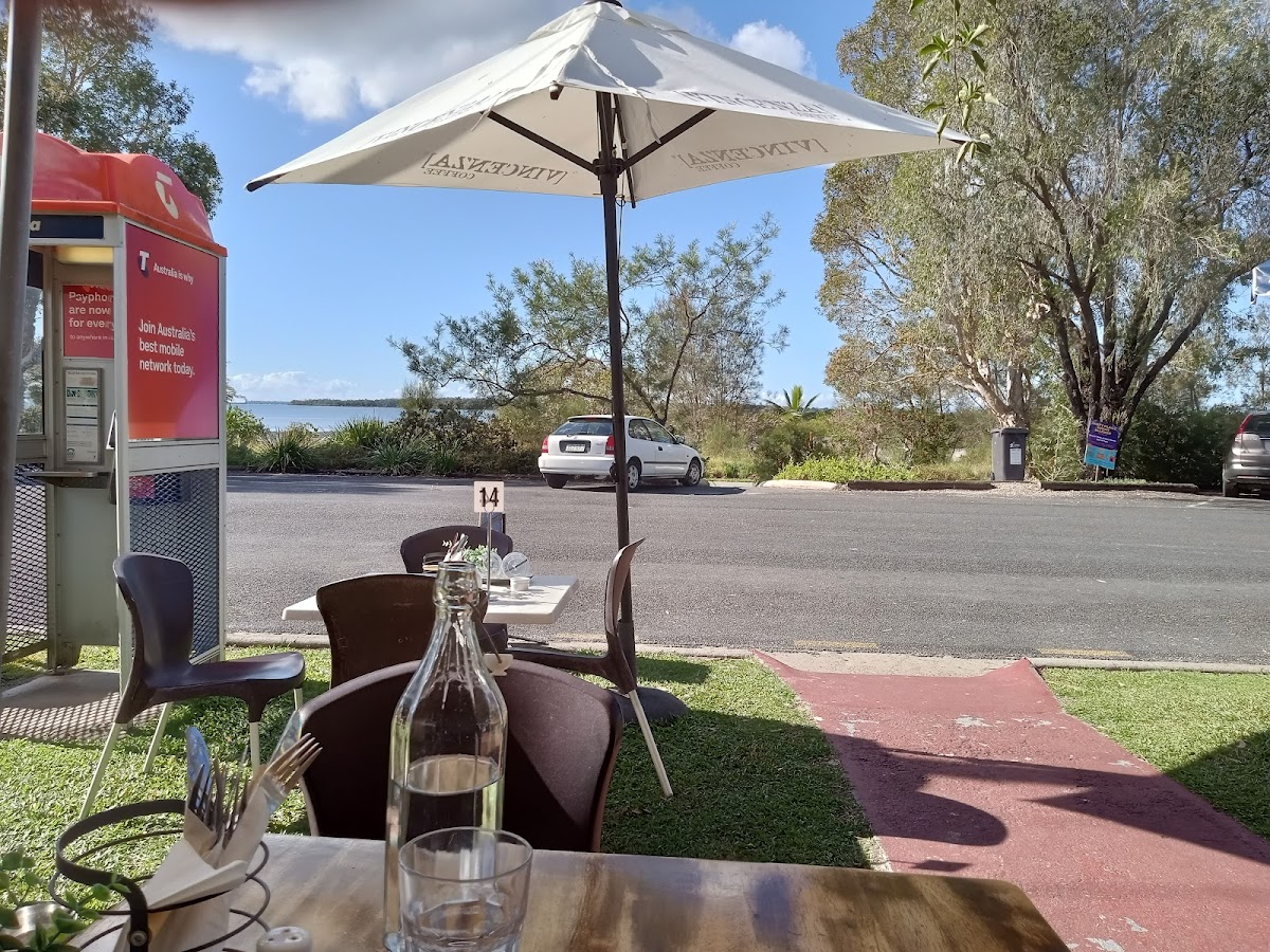 Temptations Cafe On The Bay