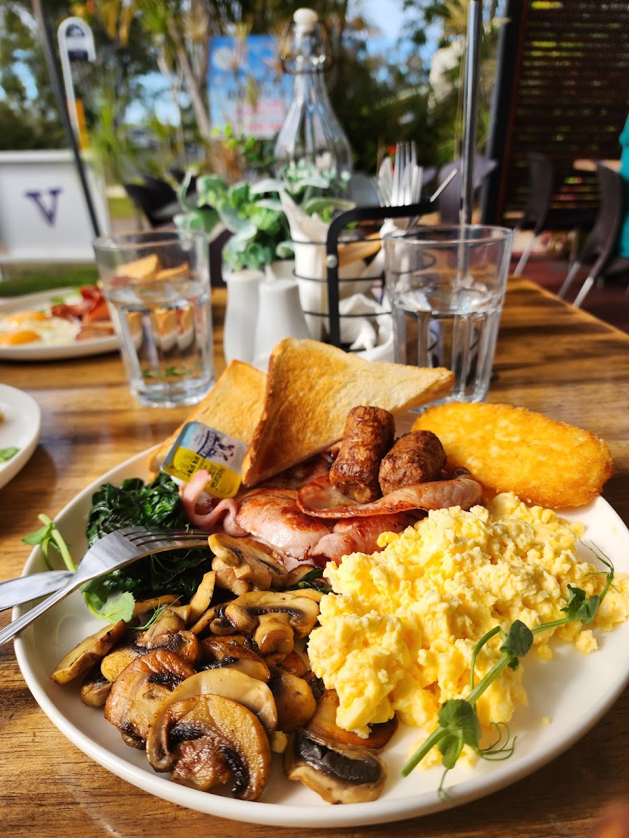 Temptations Cafe On The Bay-2
