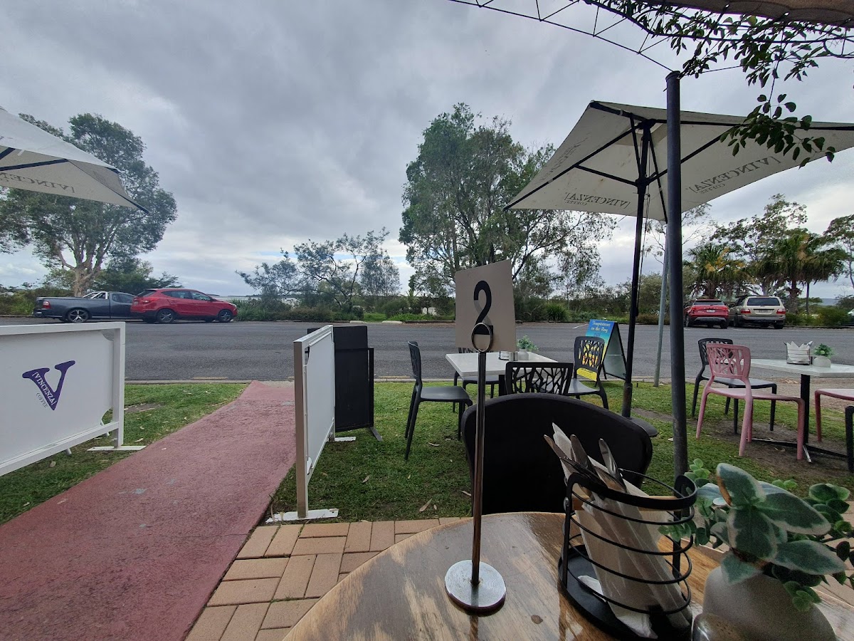 Temptations Cafe On The Bay-3