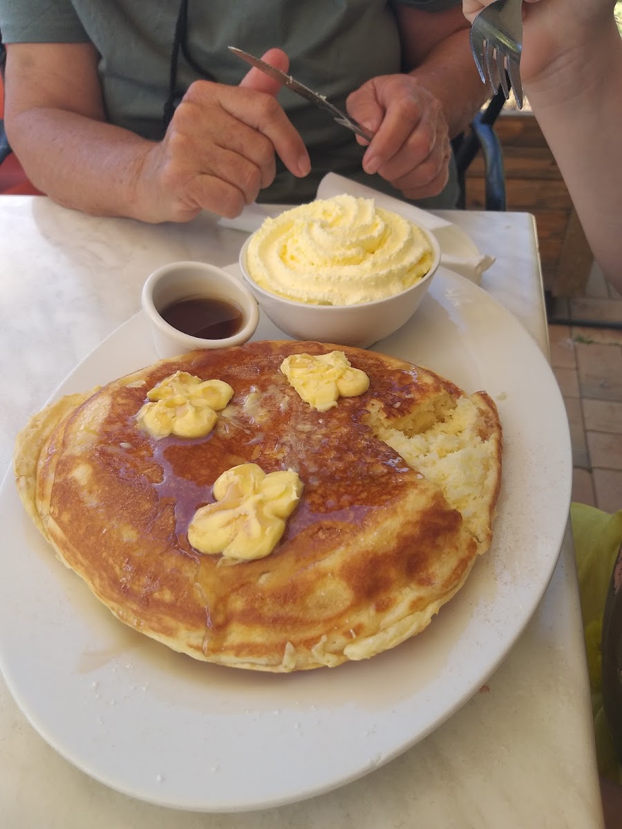 Temptations Cafe On The Bay-6