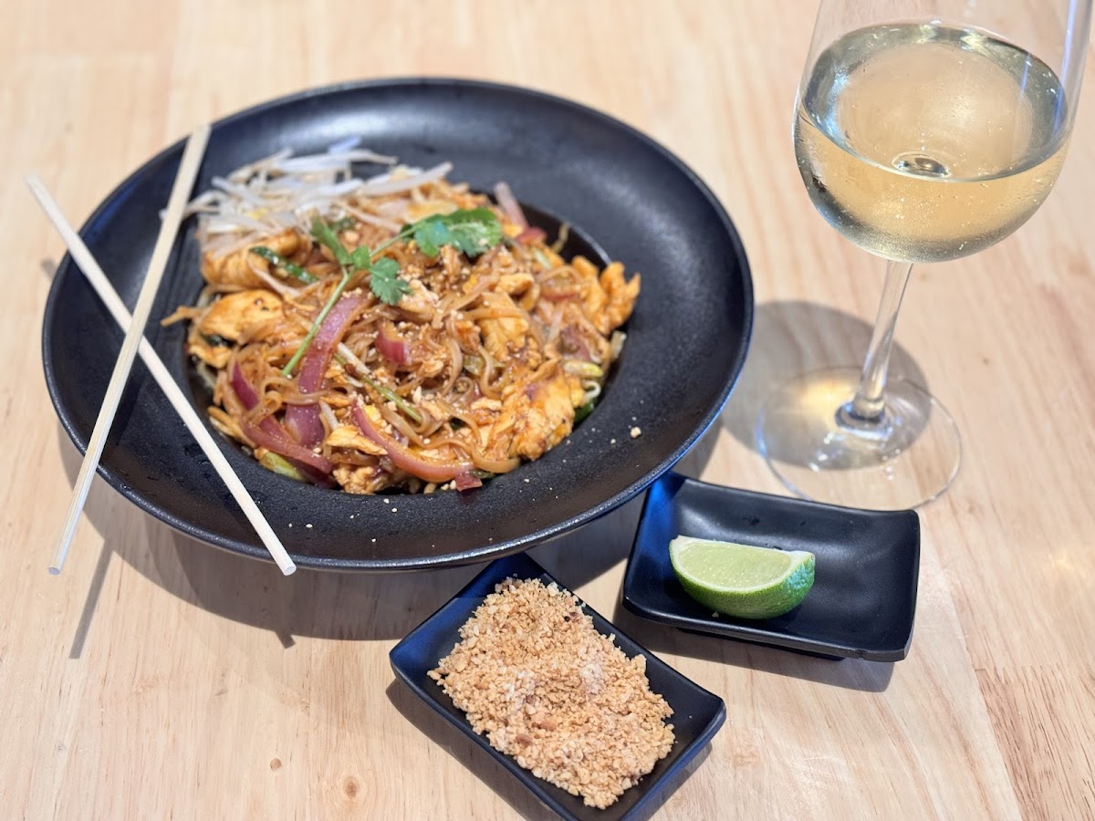 Ten Zushi Japanese & Thai-5