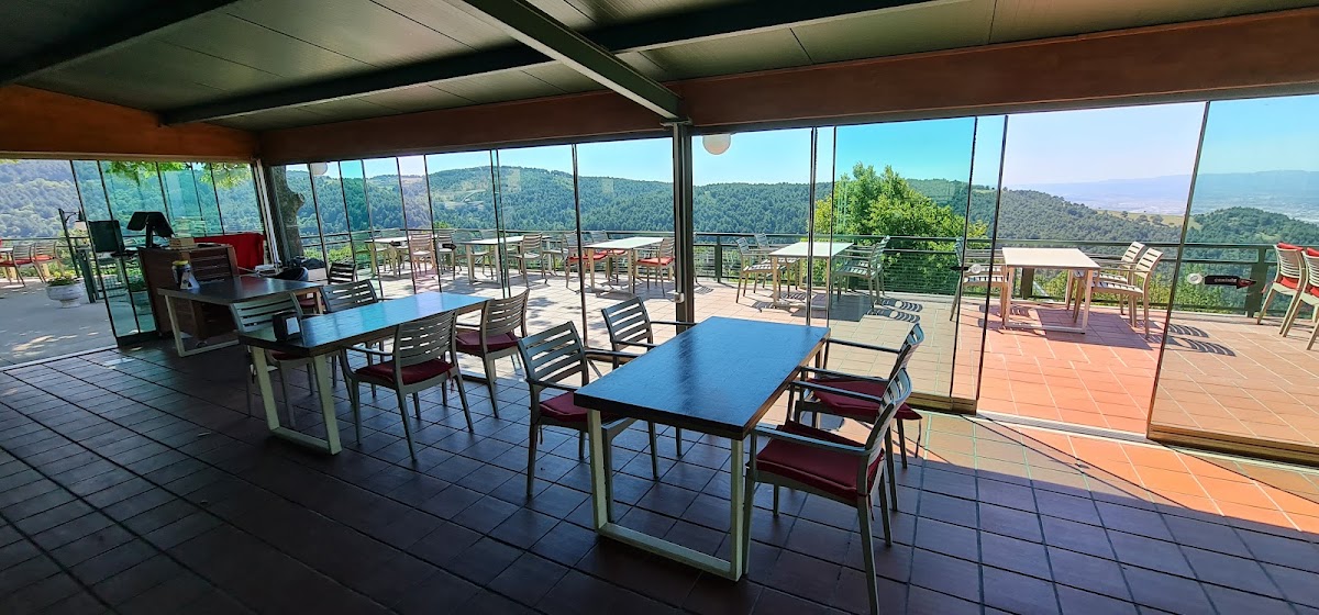 Tepe Cafe & Restaurant