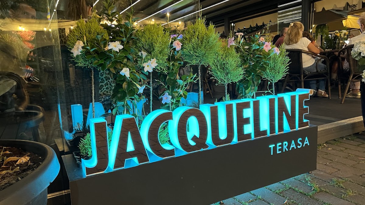 Terasa Jacqueline-4