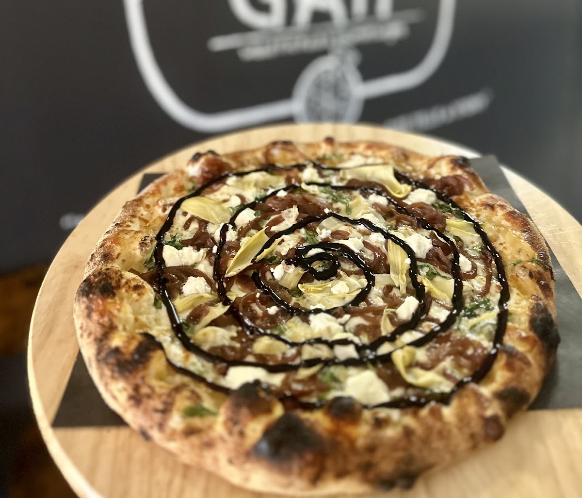Tezgah Gourmet Burgers & Wood Fire Pizza-3