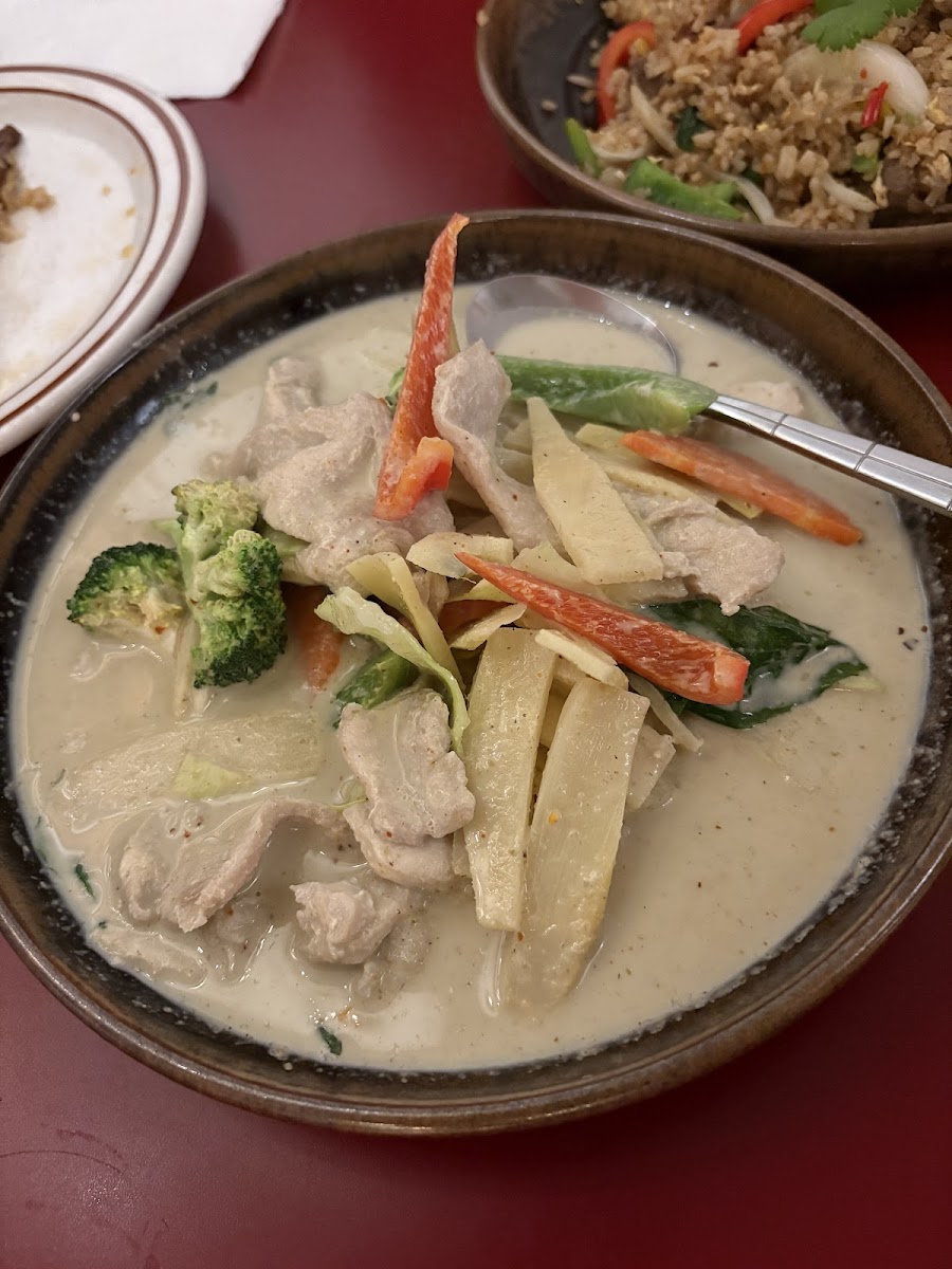 Thai Bistro Authentic Thai Cuisine-10