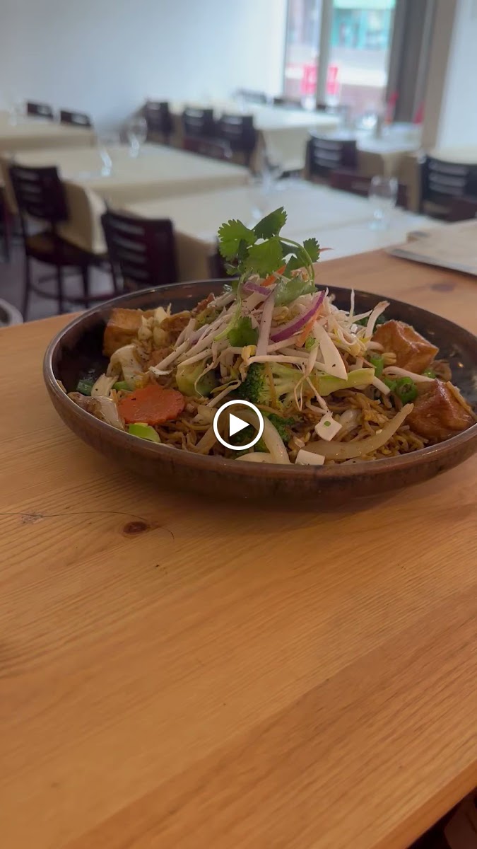 Thai Bistro Authentic Thai Cuisine-2
