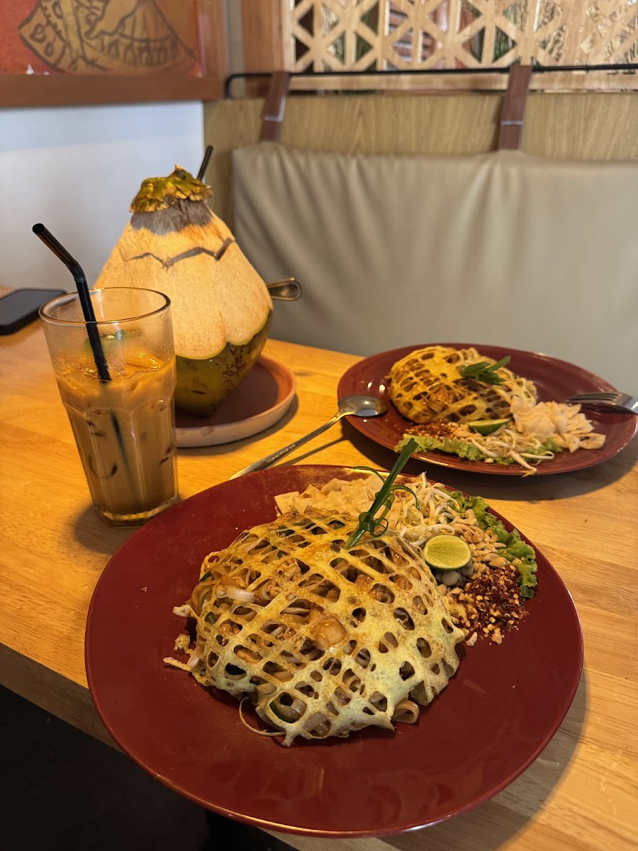Thailand Kitchen & Social House-3