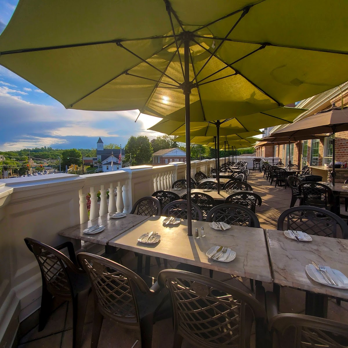 Thavma Mediterranean Grill