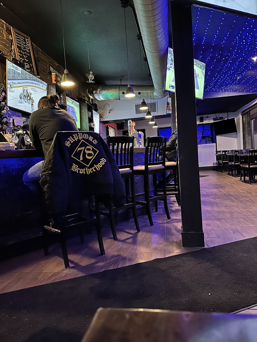 The Cat Pub & Eatery-4