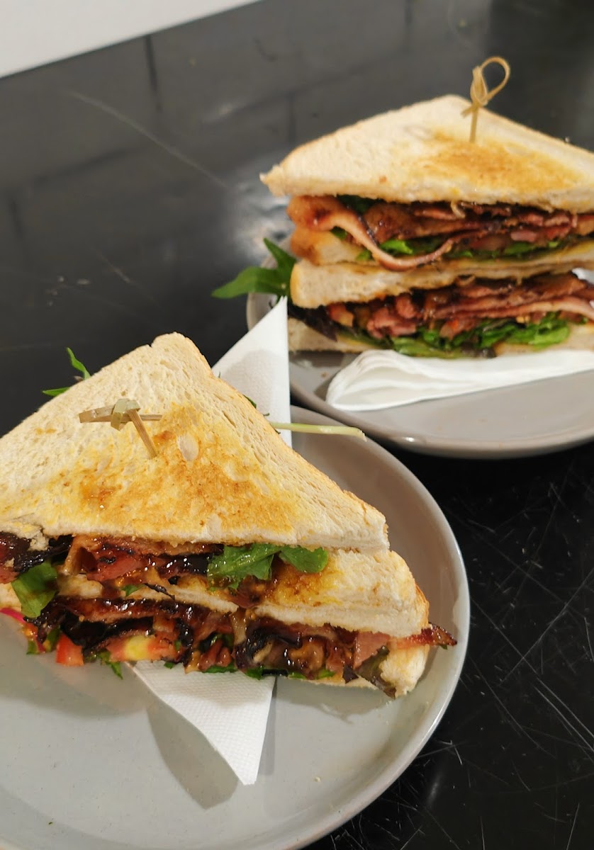 The Corner Cafe- Home Of Phat Foods-9