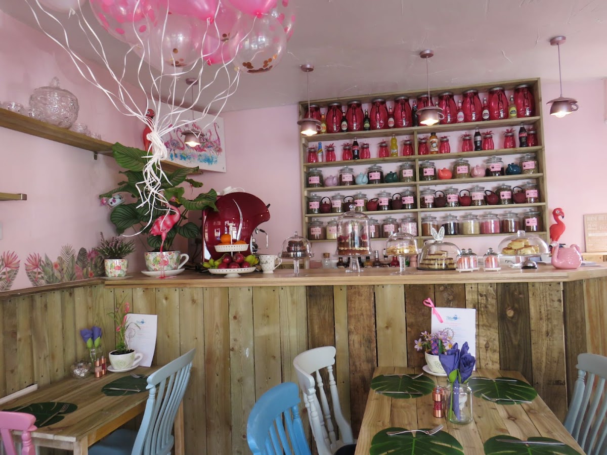 The Flamingo's Teapot