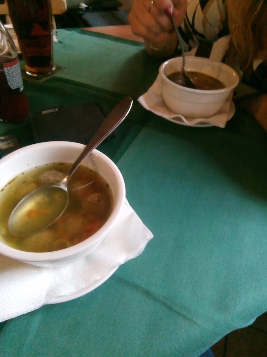 The Golden Horseshoe Inn-8