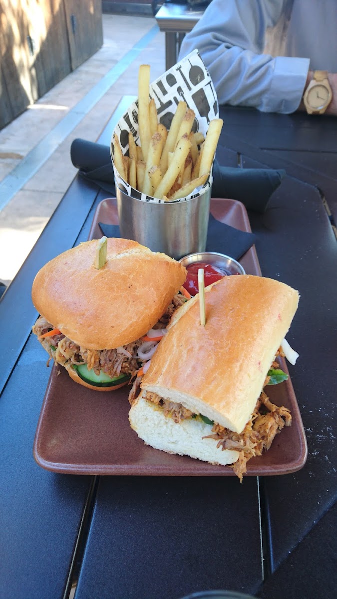 The Golden Pig-10