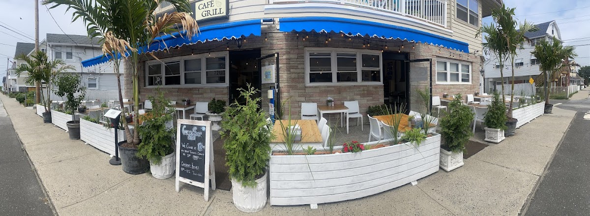 The Greek Spot Cafe & Grill