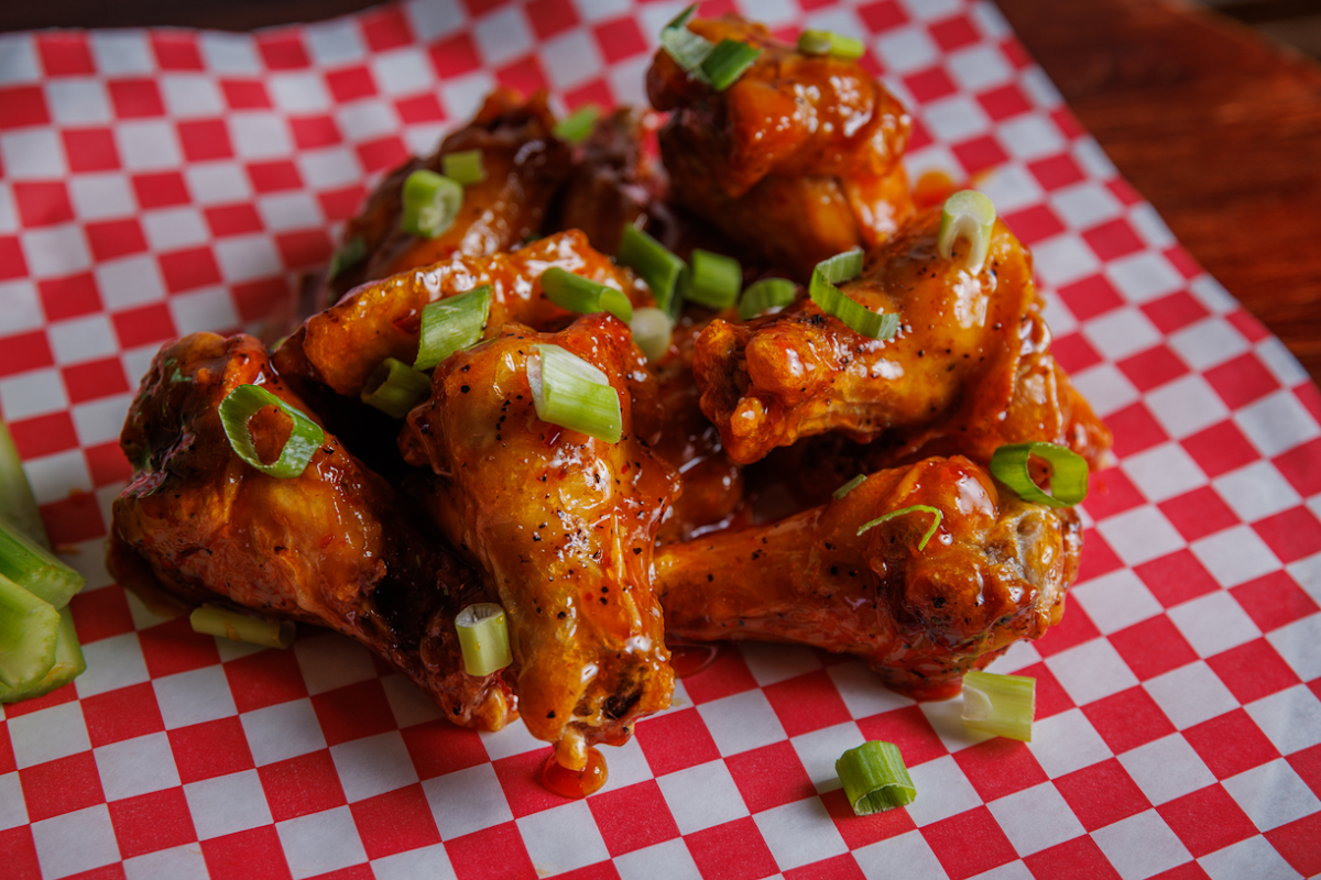 The Heights Pizzeria And Drafthouse-9