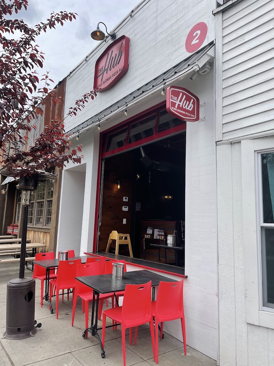 The Hub Pizza Bar