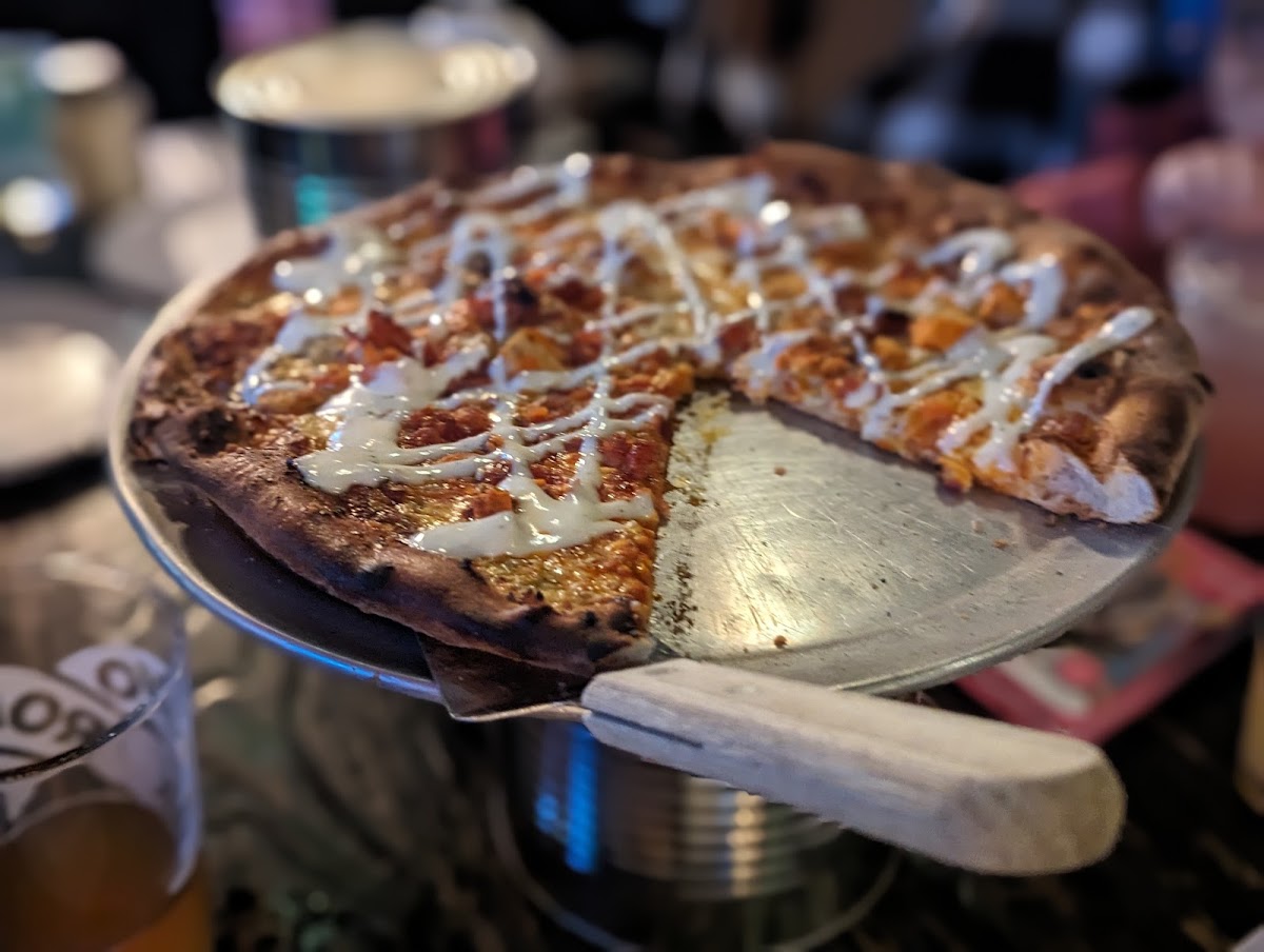 The Hub Pizza Bar-5