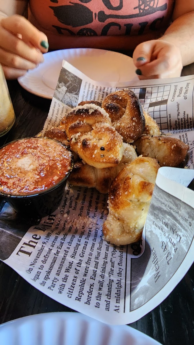 The Hub Pizza Bar-6