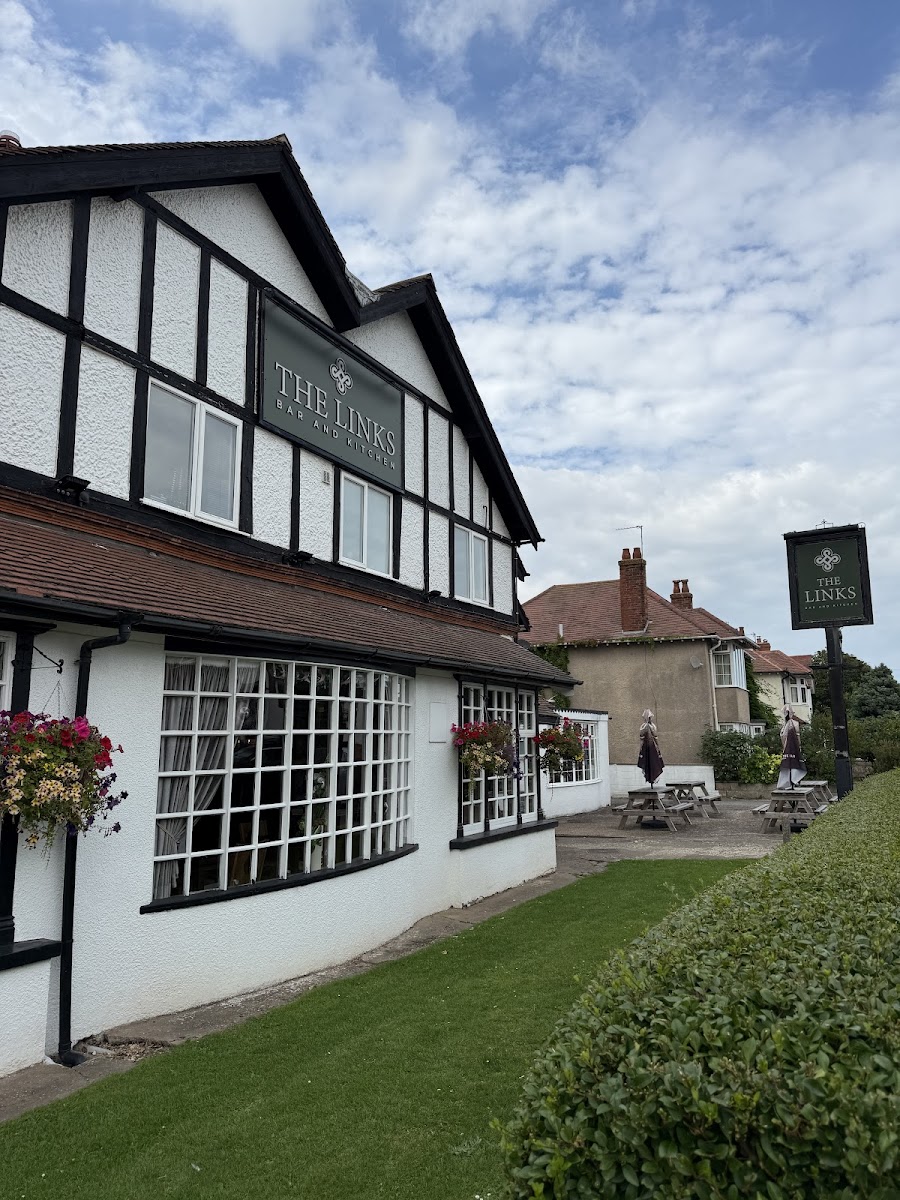 The Links Bar And Restaurant-3
