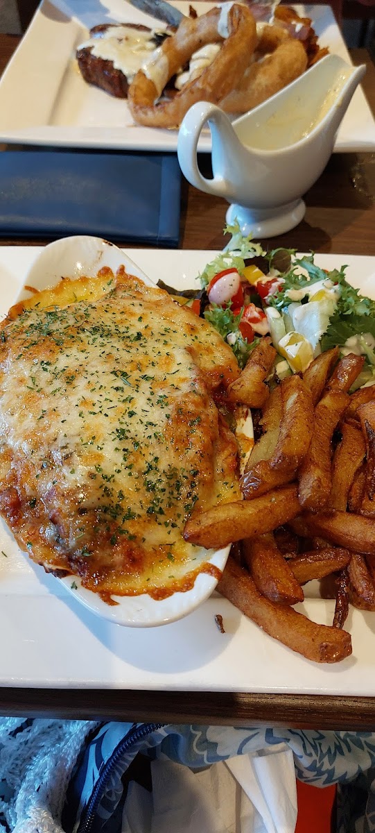 The Links Bar And Restaurant-7