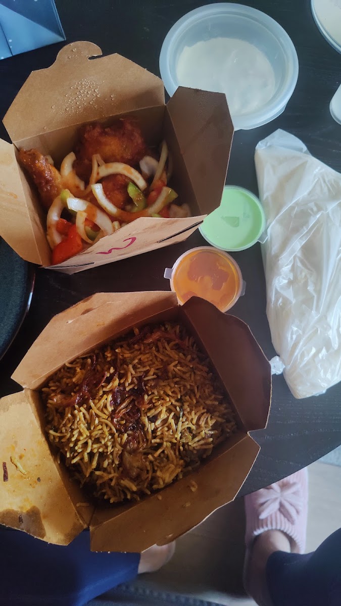 The Little Yeti Nepalese And Indian Takeaway-7
