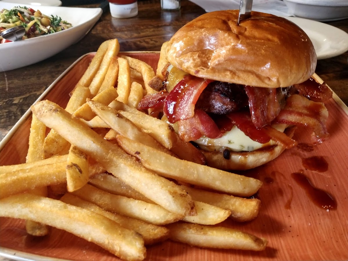 The Loft Restaurant & Pub-7