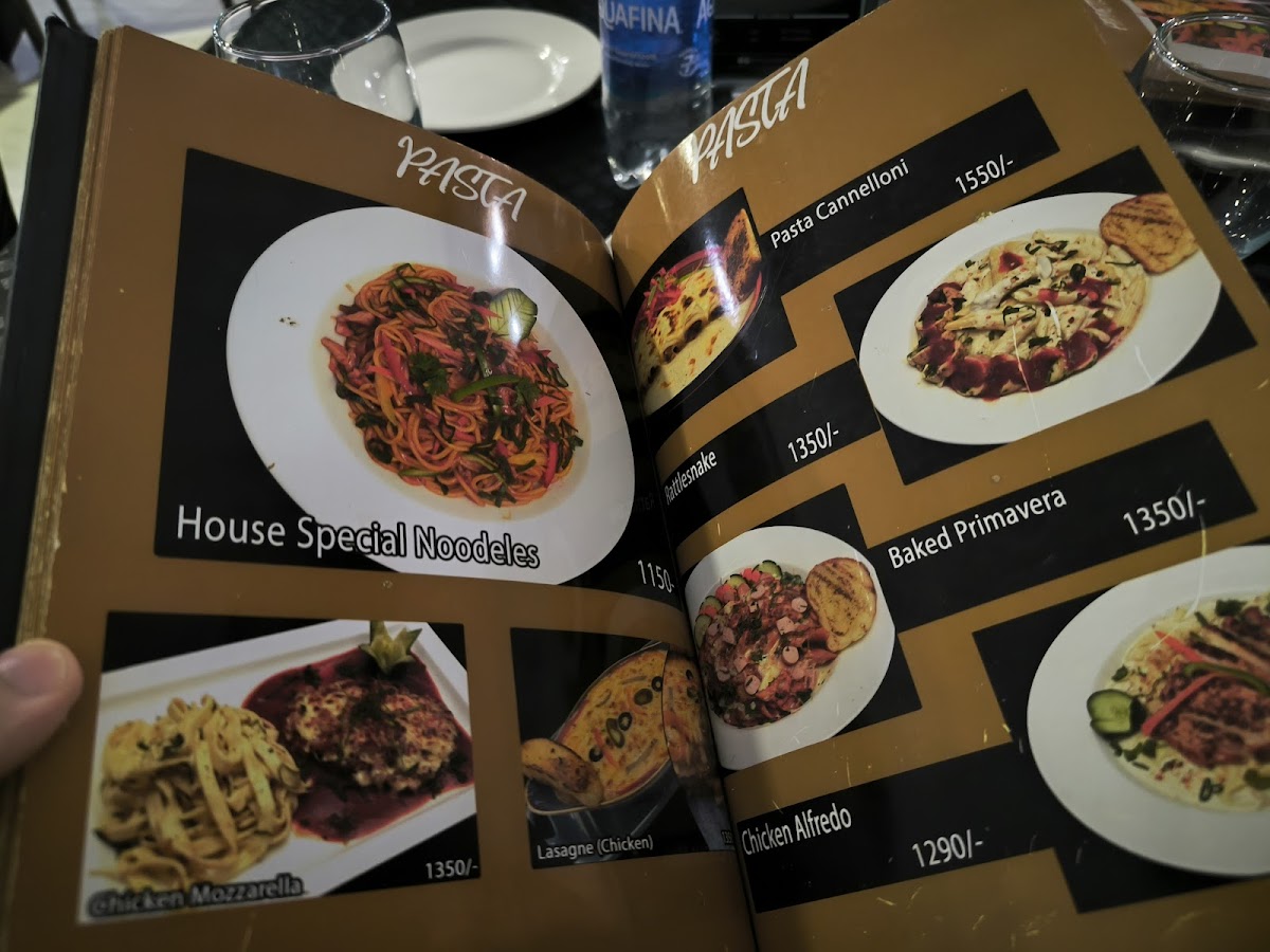 Menu The Lounge Koh.e.noor-2