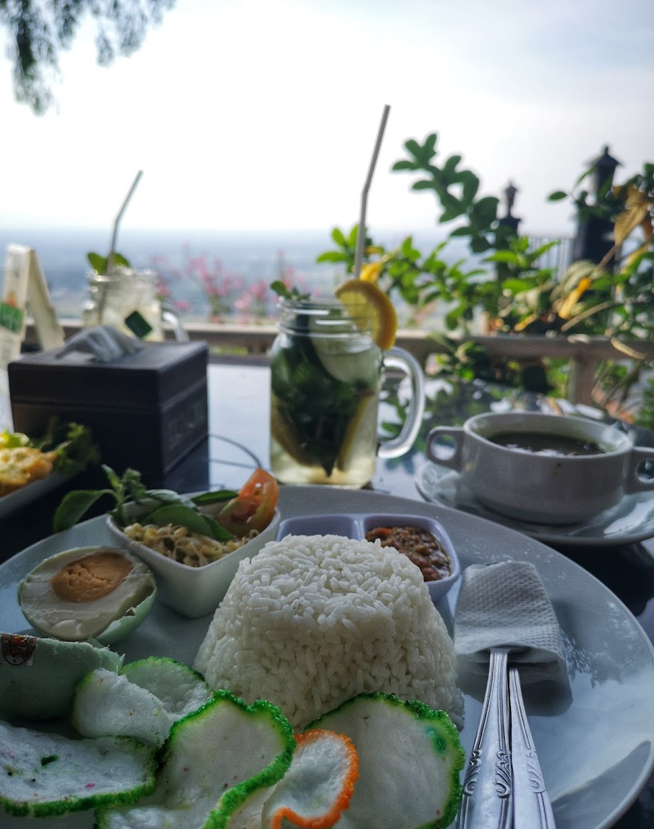 The Manglung View & Resto-10