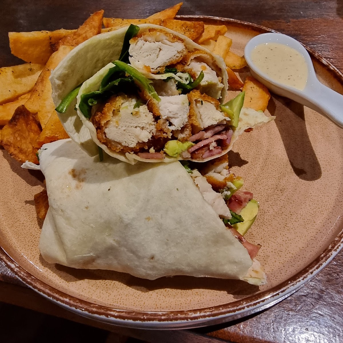 The New Horizon Gastropub & Sports-9
