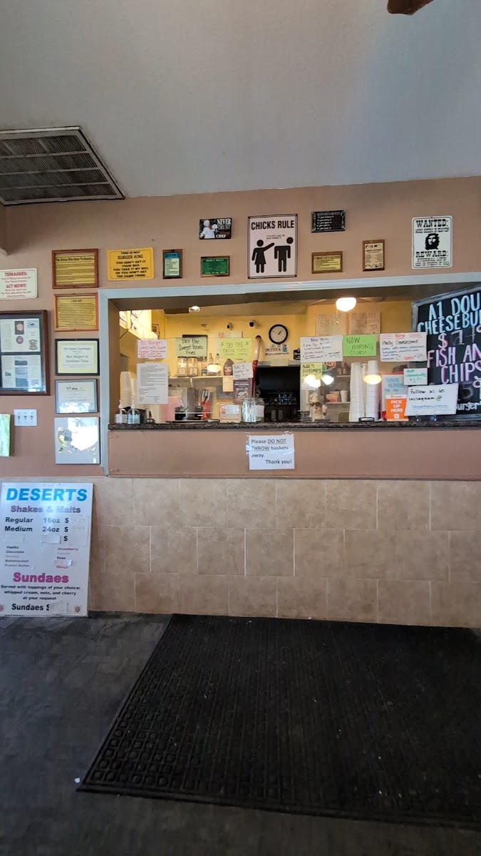 The Original Super Burger Willis-2