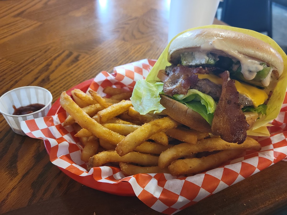 The Original Super Burger Willis-3