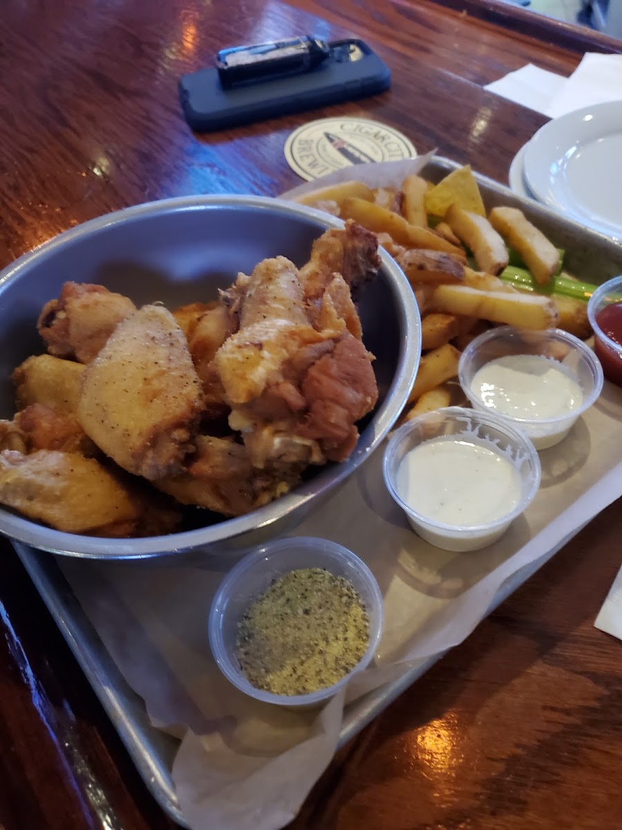 The Parkway Tavern-4