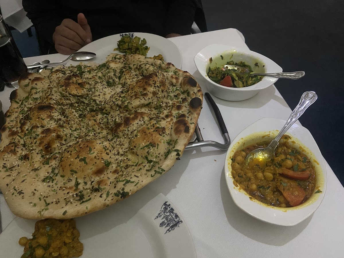 The Raj Of Hertford-3
